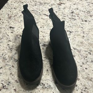 New black short boots